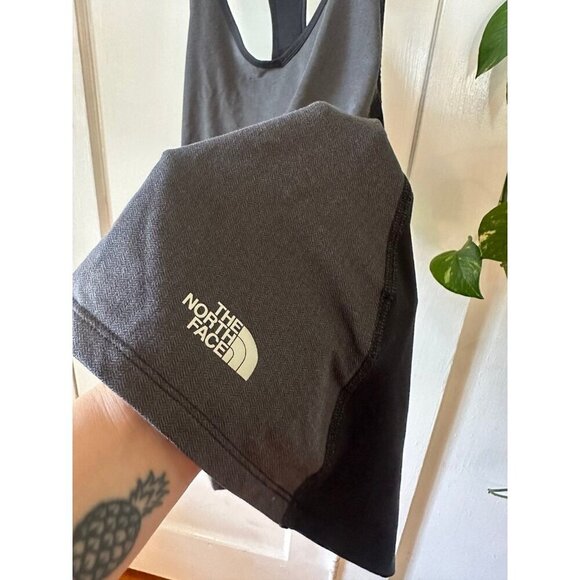 The Northface women’s size medium tank top - Picture 5 of 8